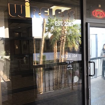 Desert Wireless - Don't waste your time and money here. They are not professional. - Mobile Phone Repair Near Me - Las Vegas, Nevada