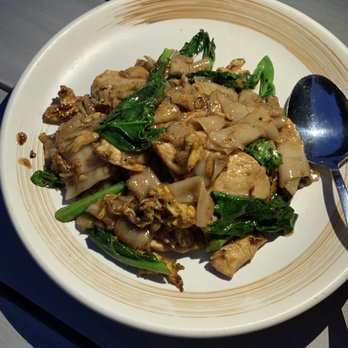 Fern Thai on Main - Pad See Ewe - Thai Near Me - Bellevue, Washington Fern Thai on Main - Pad See Ewe - Thai Near Me - Bellevue, Washington