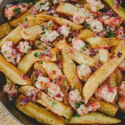 Papanato - Papas nauticas. Con camarón, pimientón y verdeo