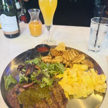 The Lola - Brunch Steak & Eggs 4.2/5 - Cocktail Bars Near Me - Hoboken, New Jersey The Lola - Brunch Steak & Eggs 4.2/5 - Cocktail Bars Near Me - Hoboken, New Jersey