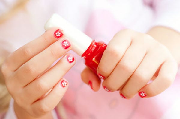 Her Pampered Nails Logo