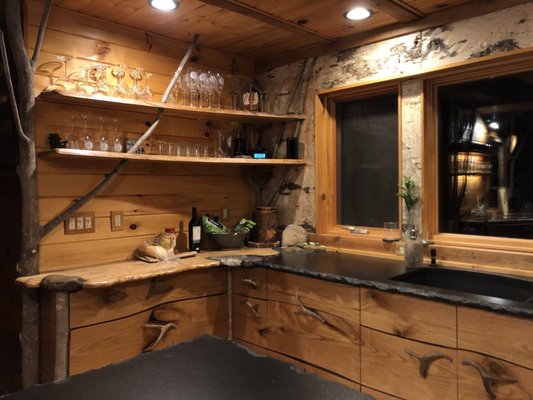 Moose Meadow Lodge & Treehouse by null