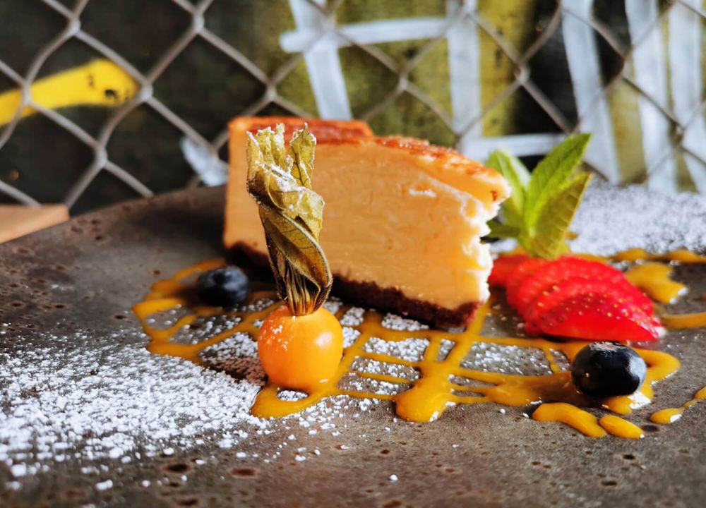 Snack 'n' Roll Garage