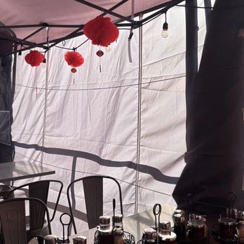 Tam's Noodle House - outdoor seating - Noodles Near Me - San Gabriel, California