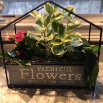 Flowers By Lynn - Florists Near Me - Wurtsboro, New York Flowers By Lynn - Florists Near Me - Wurtsboro, New York