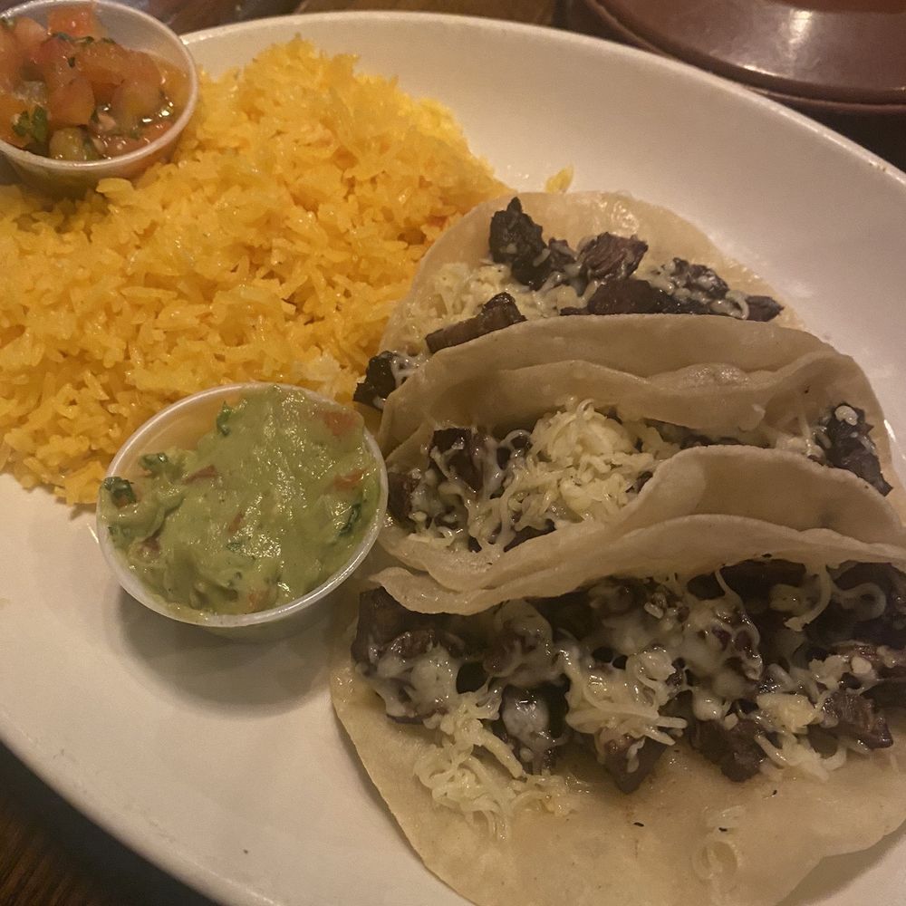 25 dollar plate of "steak" tacos. Most bland and  disgusting tacos I have ever had.