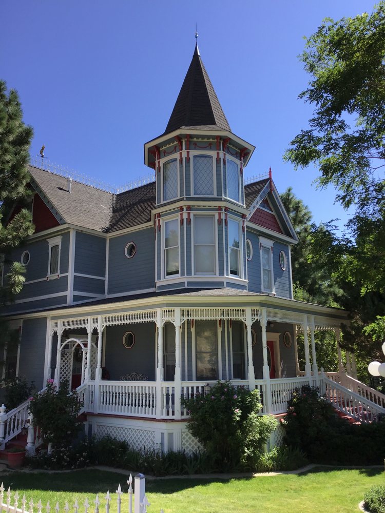 Slide of Mills Roofing