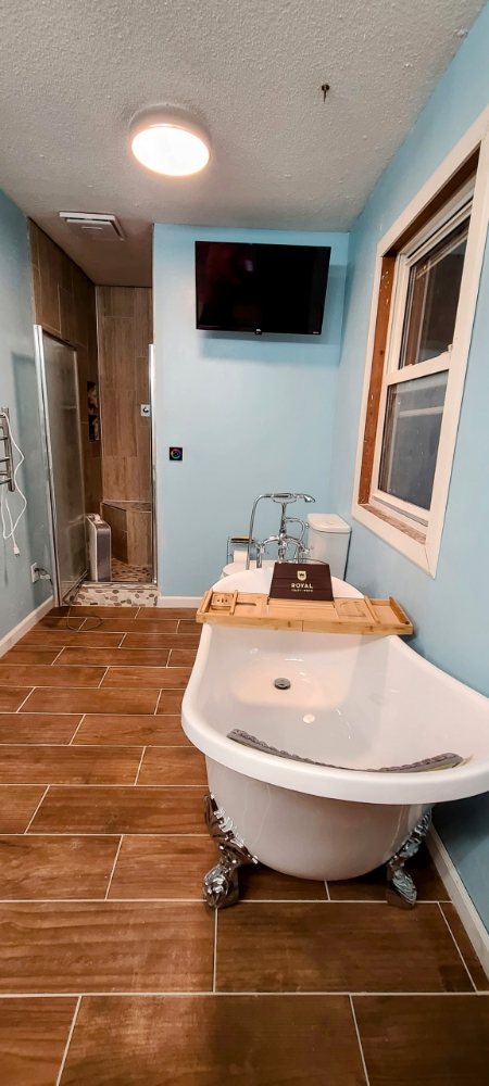 Slide of Do It All Construction