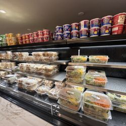 Grab & Go - To Go sandwiches and salads