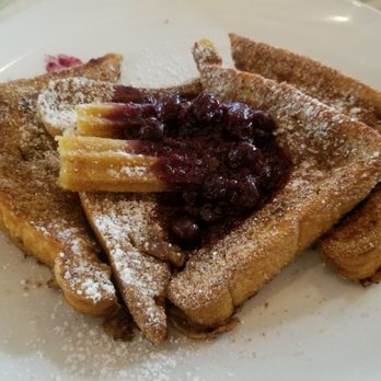 Toast Kitchen & Bar - Churro french toast ($14) - Breakfast & Brunch Near Me - Brea, California