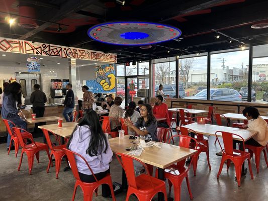 Dave's Hot Chicken by null