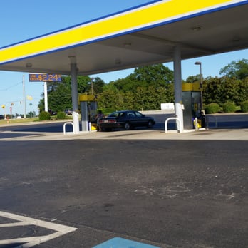 Spinx - a gas station with cars parked in the lot - Gas Stations Near Me - GREER, South Carolina Spinx - a gas station with cars parked in the lot - Gas Stations Near Me - GREER, South Carolina