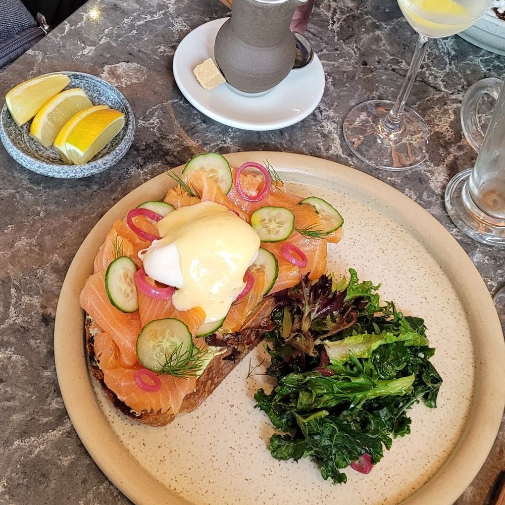 Smoked salmon toast - yum! Smoked salmon toast - yum!
