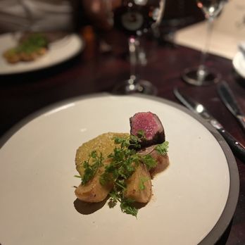 Maynards - Top sirloin and roasted potatoes with a chimichurri (I think) sauce. The best sirloin I've ever had! - Sandwiches Near Me - Tucson, Arizona