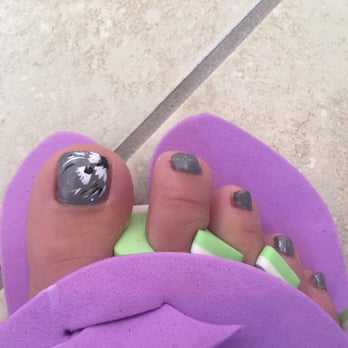 E Nails & Spa - Mindy - Nail Salons Near Me - Chicago, Illinois