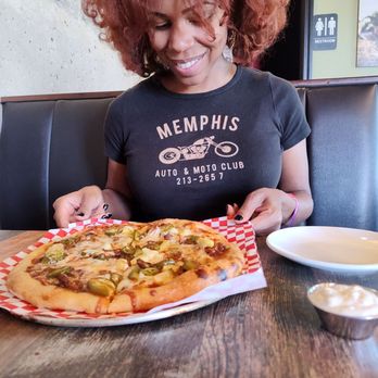 Gard Public House - Pizza. - Wine Tasting Room Near Me - Royal City, Washington Gard Public House - Pizza. - Wine Tasting Room Near Me - Royal City, Washington