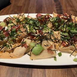 Ahi nachos