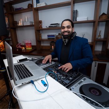 Escape Entertainment - DJs Near Me Escape Entertainment - DJs Near Me