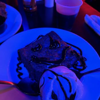 Blues City Cafe - Brownie! - Southern Near Me - Memphis, Tennessee