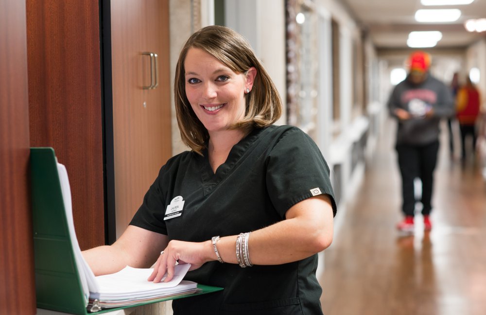 WILSHIRE AT LAKEWOOD CARE CENTER Updated November 2024 600 NE