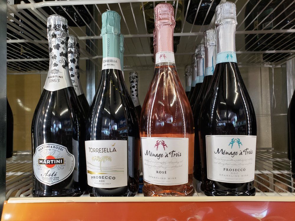 VACAVILLE FOOD & LIQUOR Updated August 2024 74 Photos 300 Parker