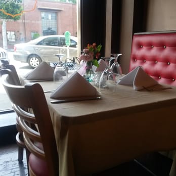 Cafe Istanbul - Cafes Near Me - Beverly Hills, California