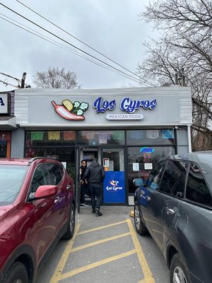 Los Gyros by null