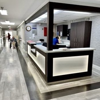 Valley View Post Acute - Nurses station is very nice and clean, they always have a nurse available. - Skilled Nursing Near Me - El Monte, California