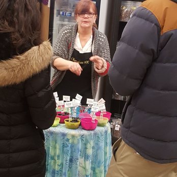 CFX - The Chocolate Factory - Handing out samples - Chocolatiers & Shops Near Me - Niagara Falls, Ontario