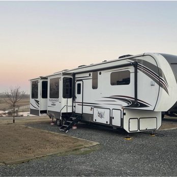 Prairie Lakes Ranch - Our beautiful spot with a view of the pond & horses. - RV Parks Near Me - Farmersville, Texas Prairie Lakes Ranch - Our beautiful spot with a view of the pond & horses. - RV Parks Near Me - Farmersville, Texas