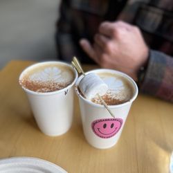 Abracadabra Coffee - Pinkies out