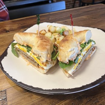 Egg Harbor Cafe - Venetian bagelwich - Breakfast & Brunch Near Me - Oak Brook, Illinois