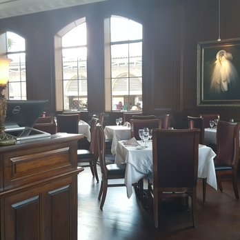 Grill 225 - Steakhouses Near Me - Charleston, South Carolina