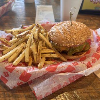 Laguna Burger - The Laguna Wimp: Green Chile Cheese Burger - Burgers Near Me - Albuquerque, New Mexico