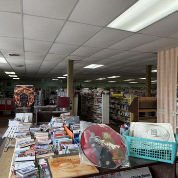 Book Nook - Books - Bookstores Near Me - Cadillac, Michigan