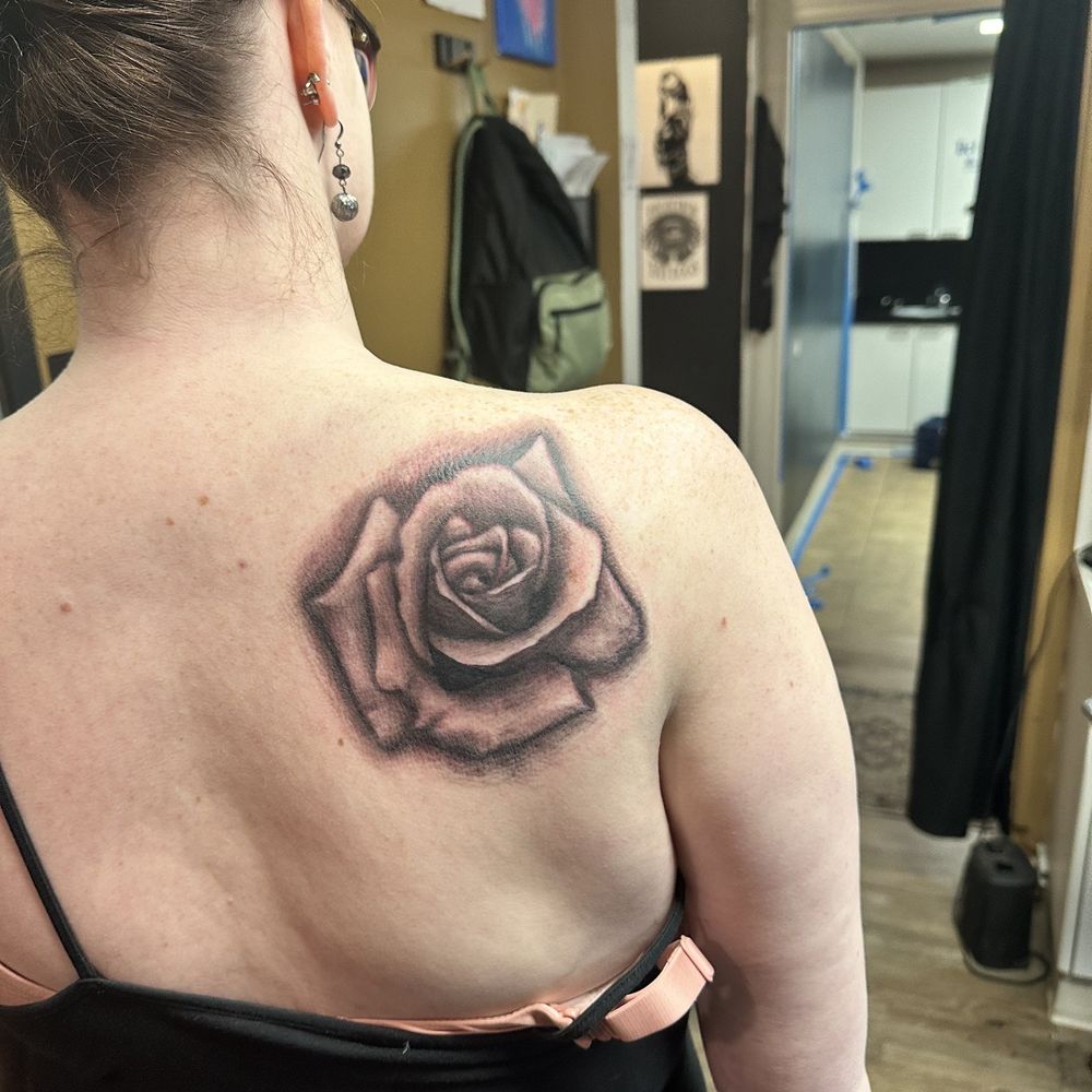 Get Right Studios - Rose Tattoo done by Rachel - Tattoo Near Me - Puyallup, Washington Get Right Studios - Rose Tattoo done by Rachel - Tattoo Near Me - Puyallup, Washington