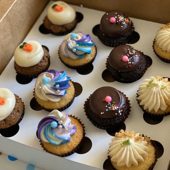 Cupcakin' Bake Shop - Mini cupcakes: carrot cake, vanilla, double chocolate, and key lime pie - Bakeries Near Me - Berkeley, California