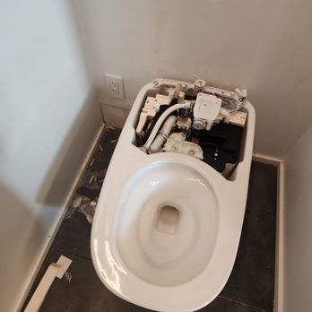 That's Good Drain & Rooter - Installation of a dual flush integrated toilet with technologically advanced washlet. - Plumbing Near Me That's Good Drain & Rooter - Installation of a dual flush integrated toilet with technologically advanced washlet. - Plumbing Near Me