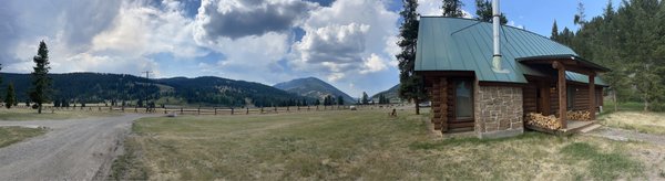 320 Guest Ranch by null