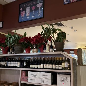 Chi Chi's Pizza - Pizza Near Me - Northridge, California Chi Chi's Pizza - Pizza Near Me - Northridge, California