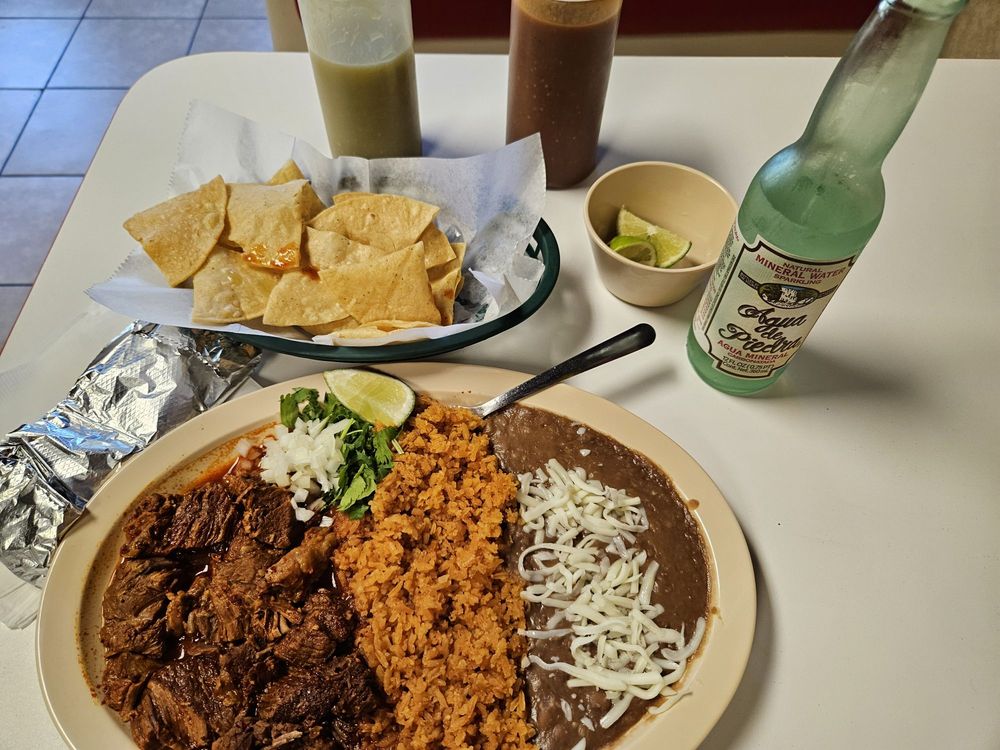 LA FAMILIA Updated September 2024 2007 N Wisconsin Ave, Peoria