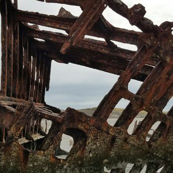 Peter Iredale Ship Wreck - Parks Near Me - Warrenton, Oregon Peter Iredale Ship Wreck - Parks Near Me - Warrenton, Oregon