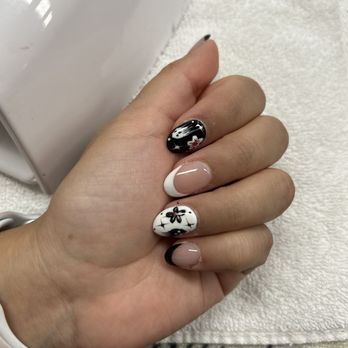 Colours Nails And Hair - Spooky nails - Hair Salons Near Me - Ramona, California Colours Nails And Hair - Spooky nails - Hair Salons Near Me - Ramona, California