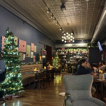 Luna & The Bear - Kitchen & Libation House - Moonwater holiday pop up - New American Near Me - Minneapolis, Minnesota
