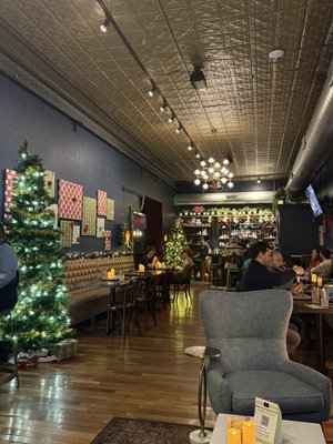 Luna & The Bear - Kitchen & Libation House by null