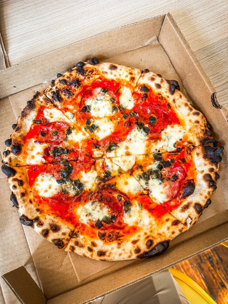 Pizza Cornicione Image