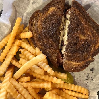 Pickles Pub - Kamrar Rueben - American Near Me - Kamrar, Iowa Pickles Pub - Kamrar Rueben - American Near Me - Kamrar, Iowa