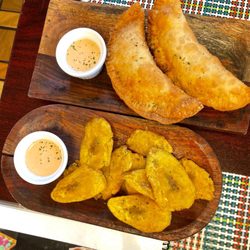 El Fogon Caribbean Grill - Empanadas, patacones