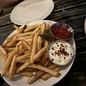 Cara Cara - Herbed French Fries* V, NF - New American Near Me - Los Angeles, California Cara Cara - Herbed French Fries* V, NF - New American Near Me - Los Angeles, California