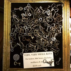 Vintage 101 - Best selection of genuine old keys in many shapes and sizes.